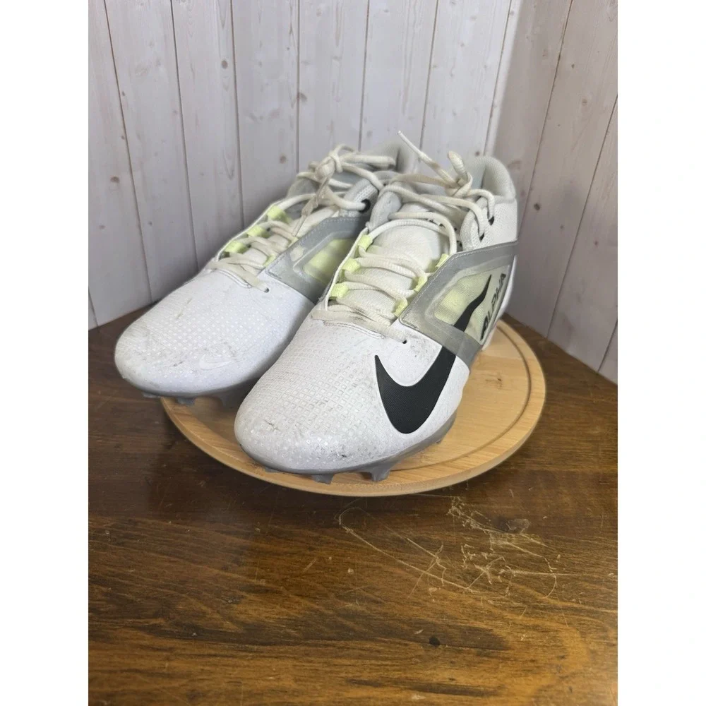 Nike Alpha Menace 4 Pro football cleats White/silver Men 11 Agility Power Molded